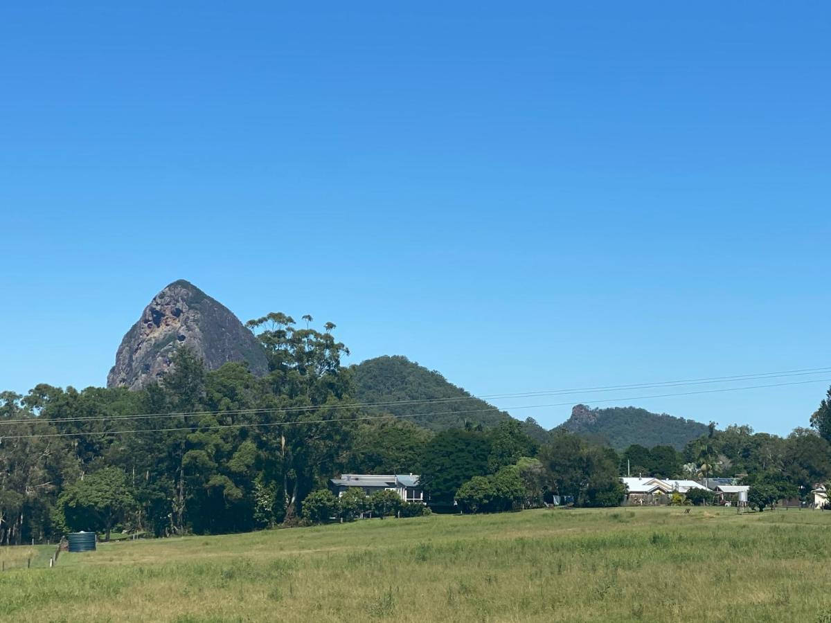 Ark Accommodation Glass House Mountains Exterior foto